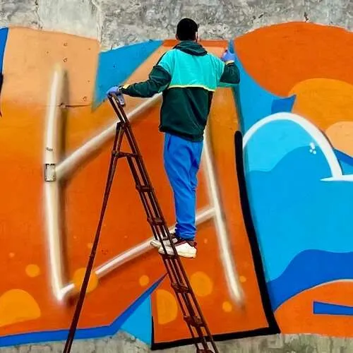 Hione